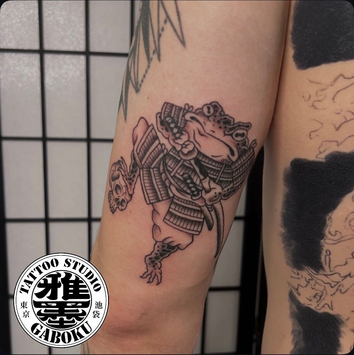 池袋 彫縁 ink 4